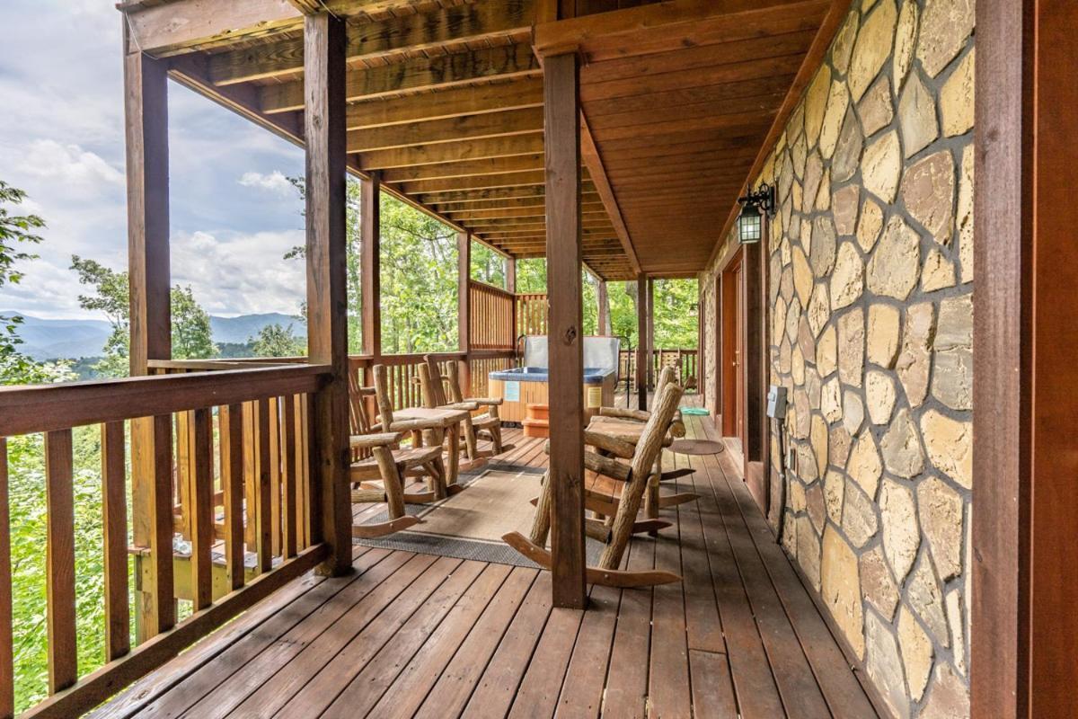 Closer To Home Gatlinburg Exterior photo